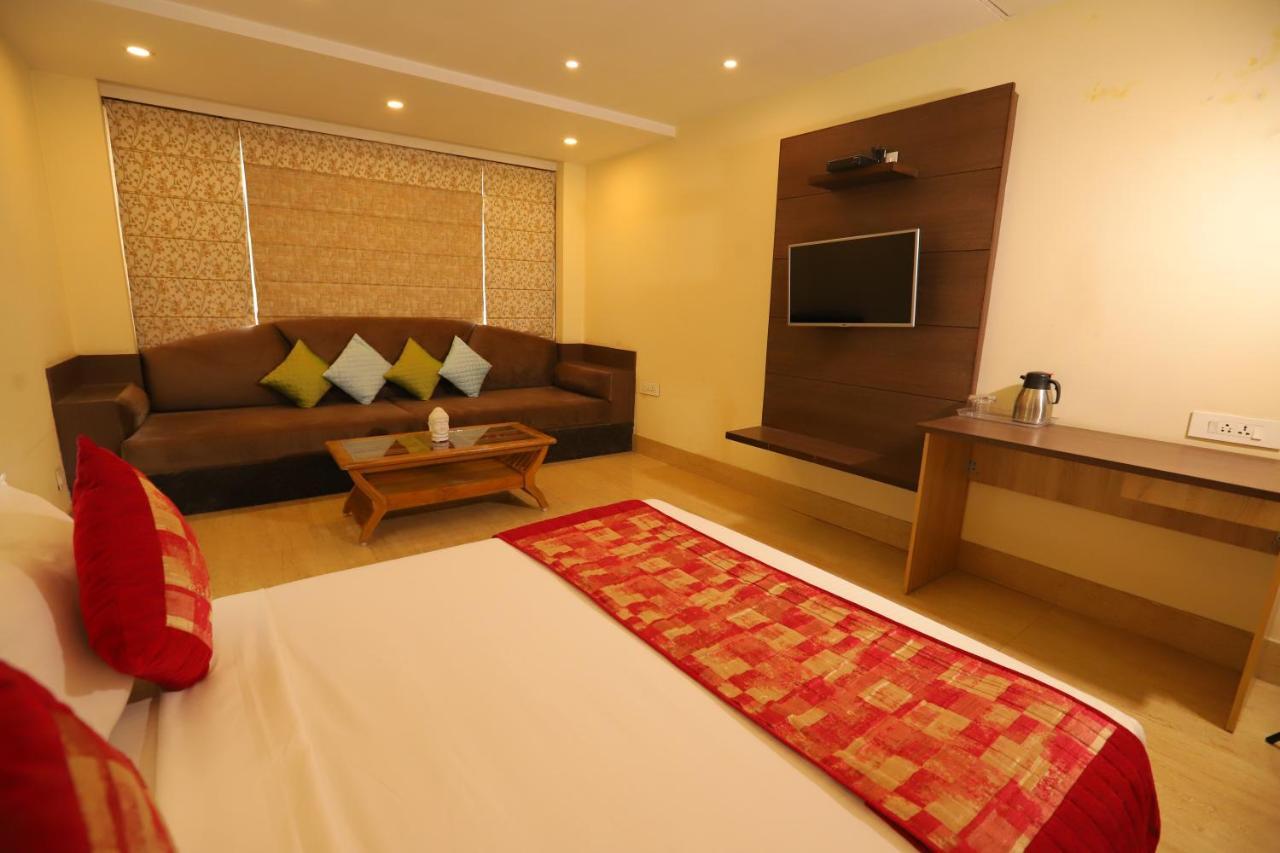 Hotel Mayur Assam - New Delhi Railway Station Ngoại thất bức ảnh