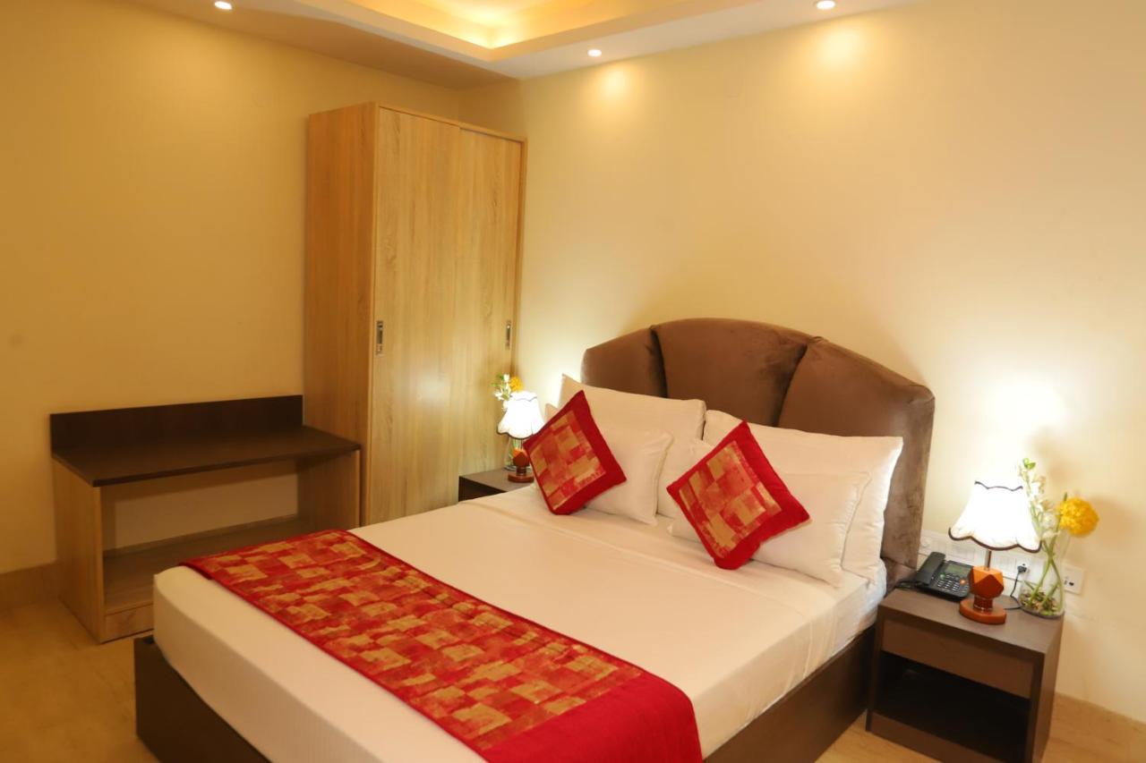 Hotel Mayur Assam - New Delhi Railway Station Ngoại thất bức ảnh